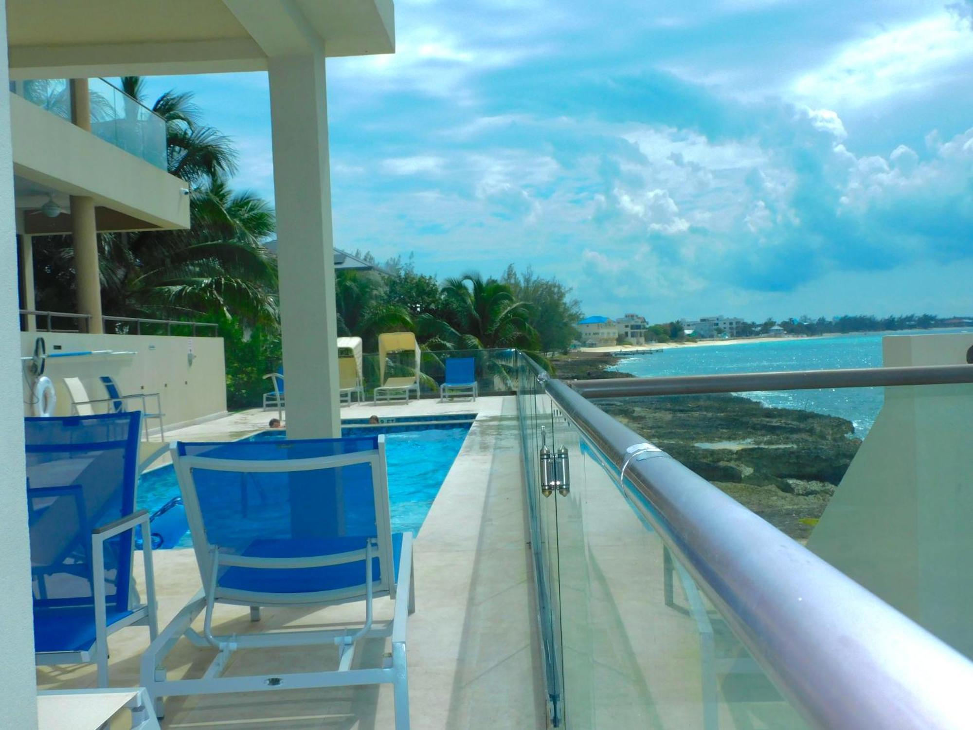Luxury Ocean Front Seadreams 2 With 7 Mile Beach Views West Bay Exterior photo
