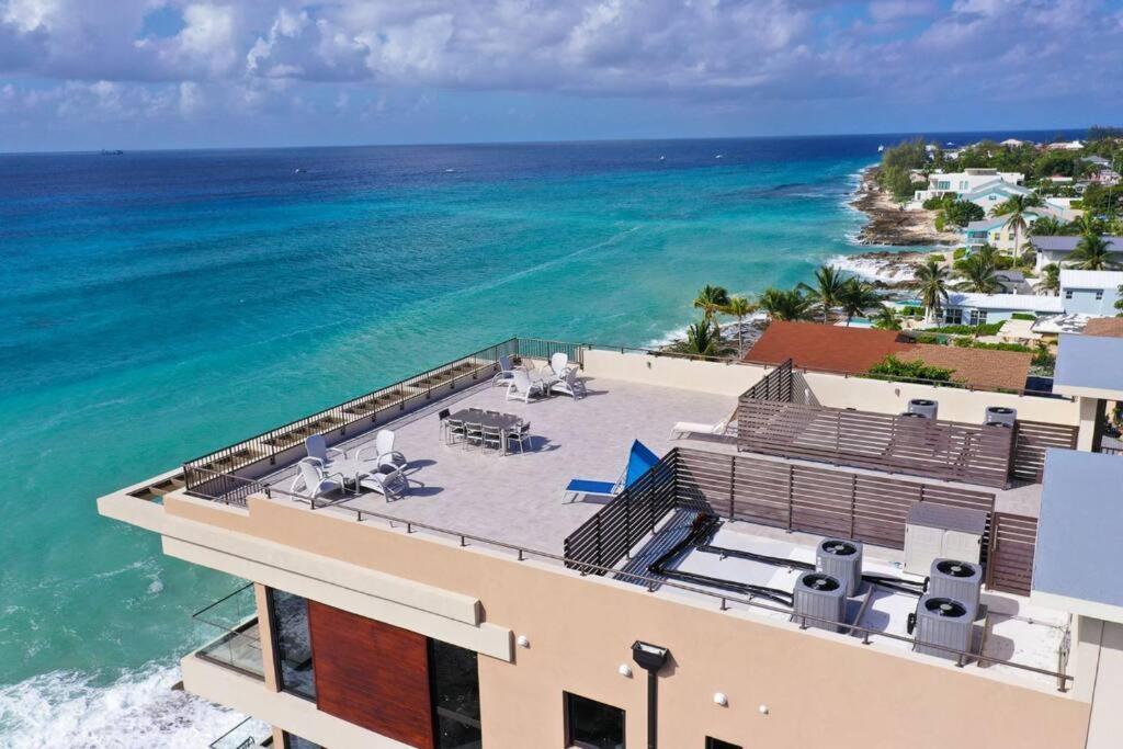 Luxury Ocean Front Seadreams 2 With 7 Mile Beach Views West Bay Exterior photo